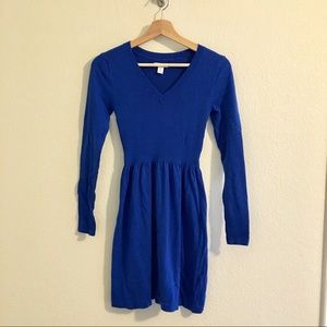 Long sleeve v-neck sweater dress | royal blue